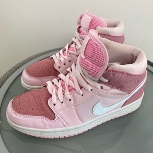 Jordan 1 Digital Pink sz 8
